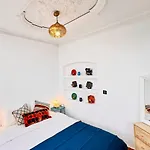 Luxury Marina-View Pent-House