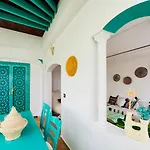 Luxury Marina-View Pent-House