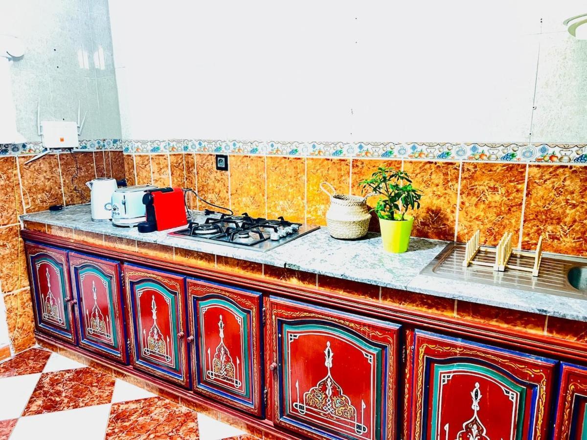 Luxury Marina-view Pent-house Apartment *