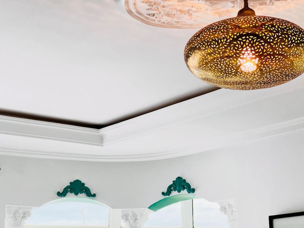 Luxury Marina-view Pent-house Apartment