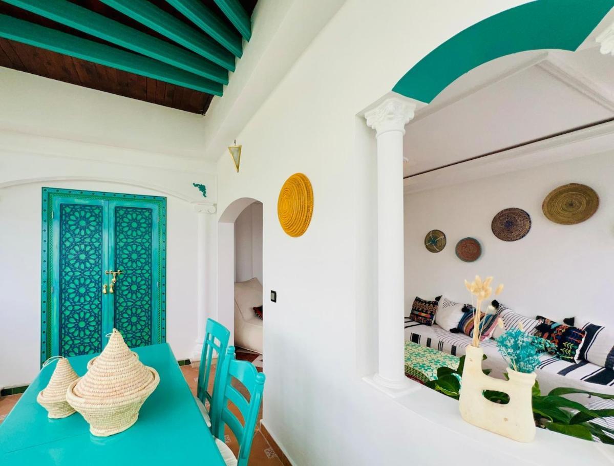 Luxury Marina-view Pent-house Apartment *