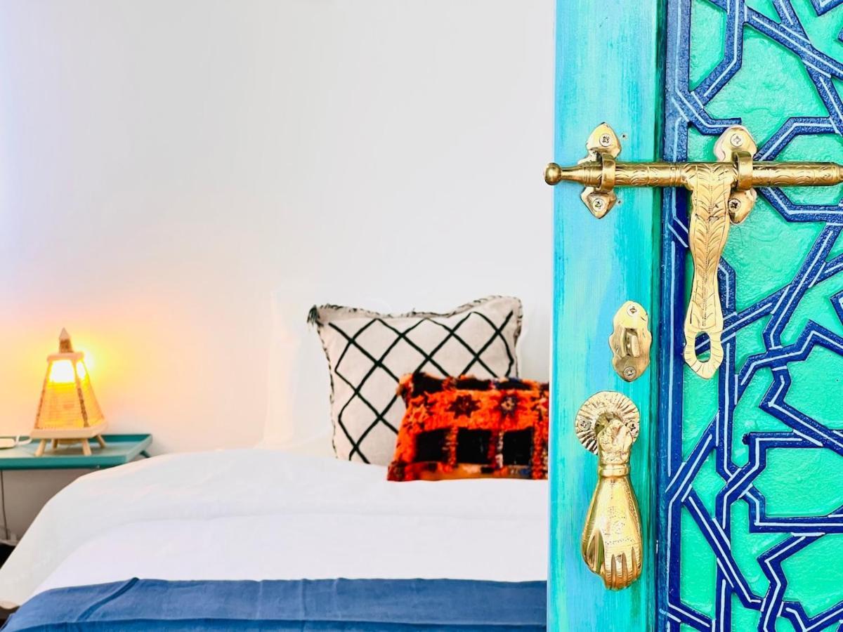 Luxury Marina-view Pent-house Apartment Tangier